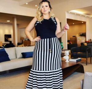 Conjunto Saia e Blusa tamanho 44