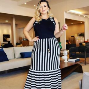 Conjunto Saia e Blusa tamanho 44